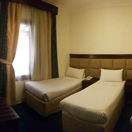 Mawaddah Altaqwa Hotel Медина Екстериор снимка