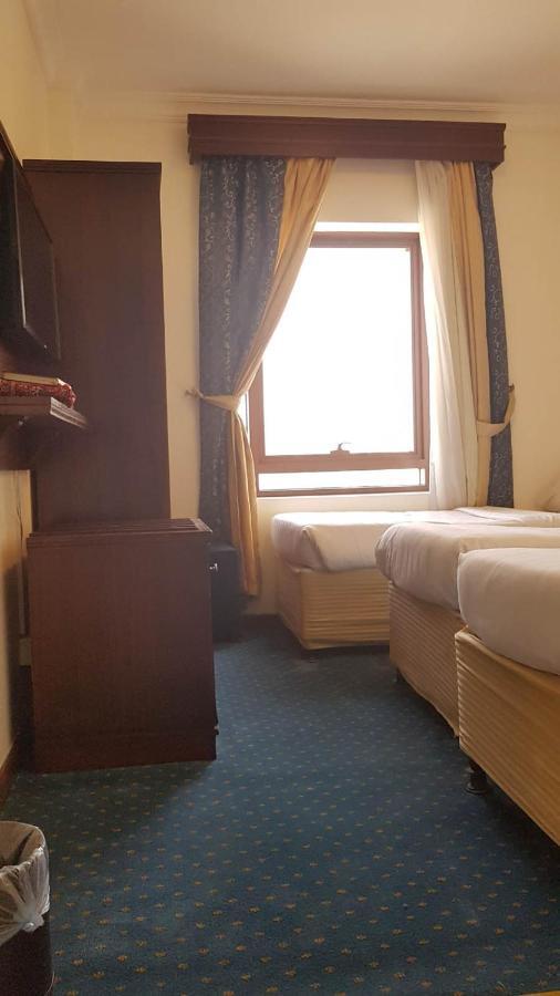 Mawaddah Altaqwa Hotel Медина Екстериор снимка