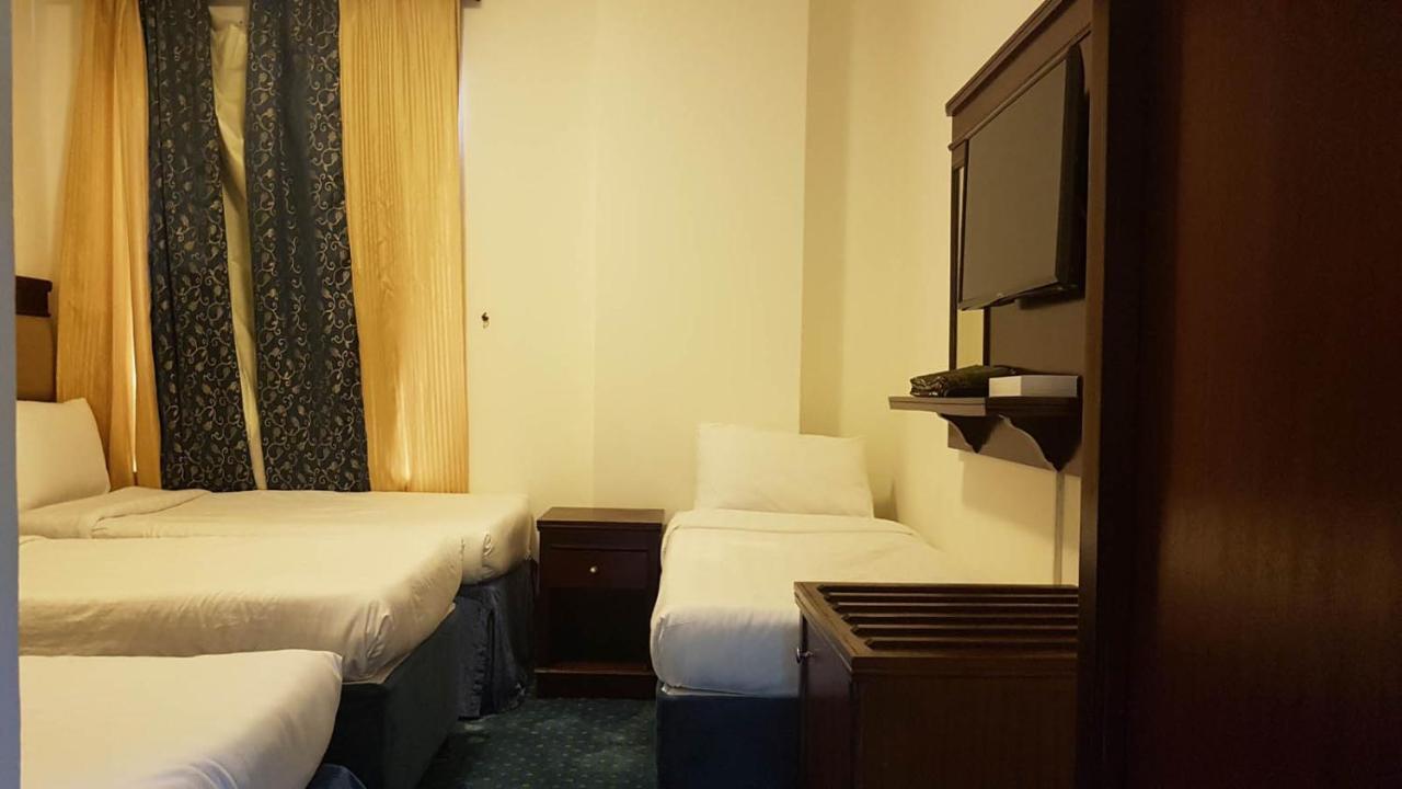 Mawaddah Altaqwa Hotel Медина Екстериор снимка