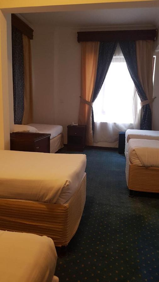 Mawaddah Altaqwa Hotel Медина Екстериор снимка