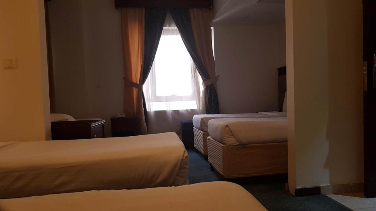 Mawaddah Altaqwa Hotel Медина Екстериор снимка