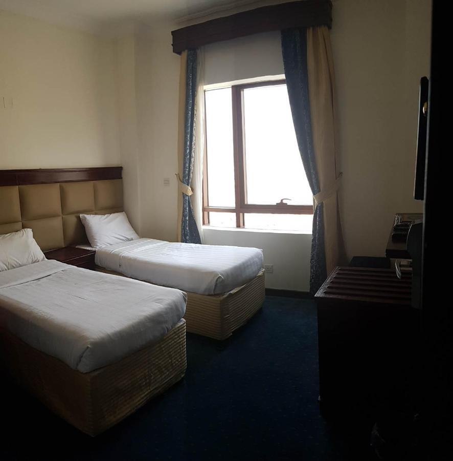 Mawaddah Altaqwa Hotel Медина Екстериор снимка