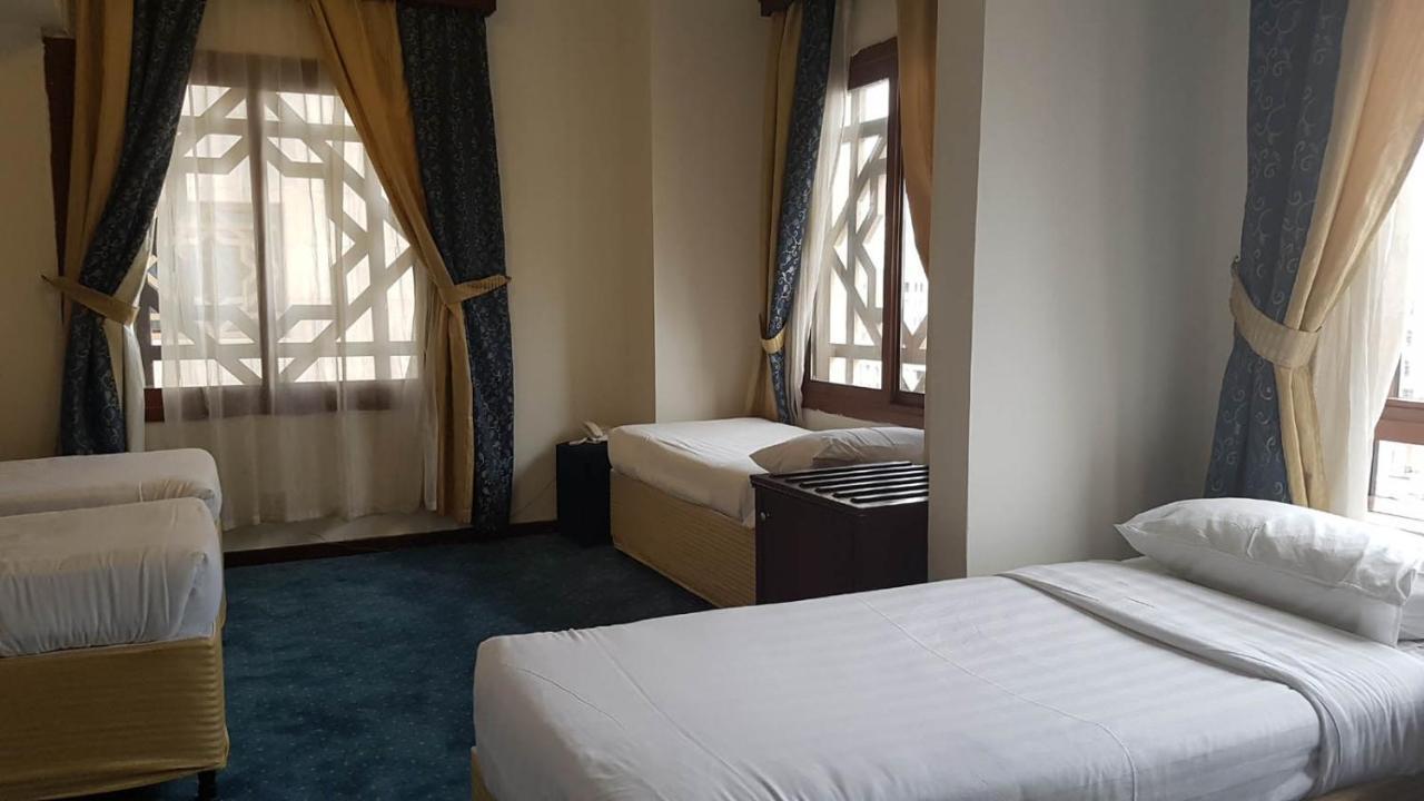 Mawaddah Altaqwa Hotel Медина Екстериор снимка