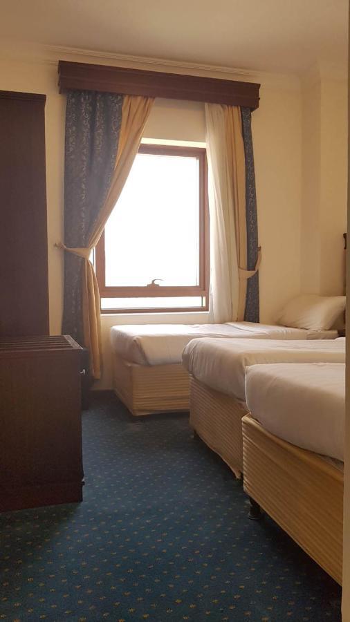 Mawaddah Altaqwa Hotel Медина Екстериор снимка
