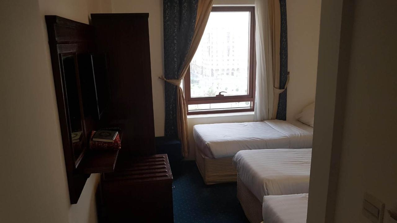Mawaddah Altaqwa Hotel Медина Екстериор снимка